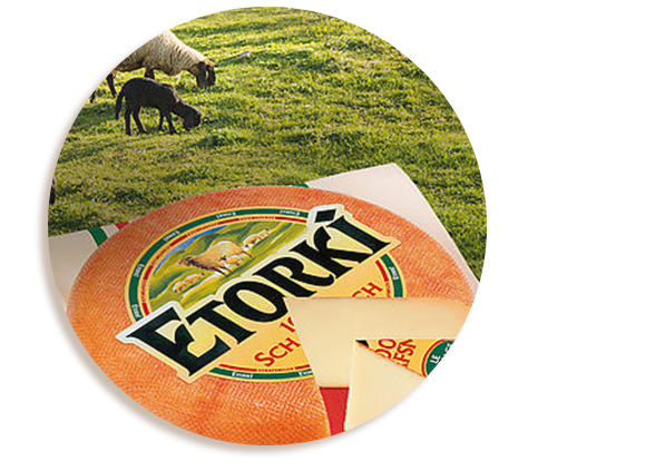 Schafskäse wie Etorki kann auch für Raclette verwendet werden.