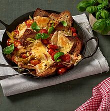 Rezept für warmen Brotsalat mit Le Rustique Käse