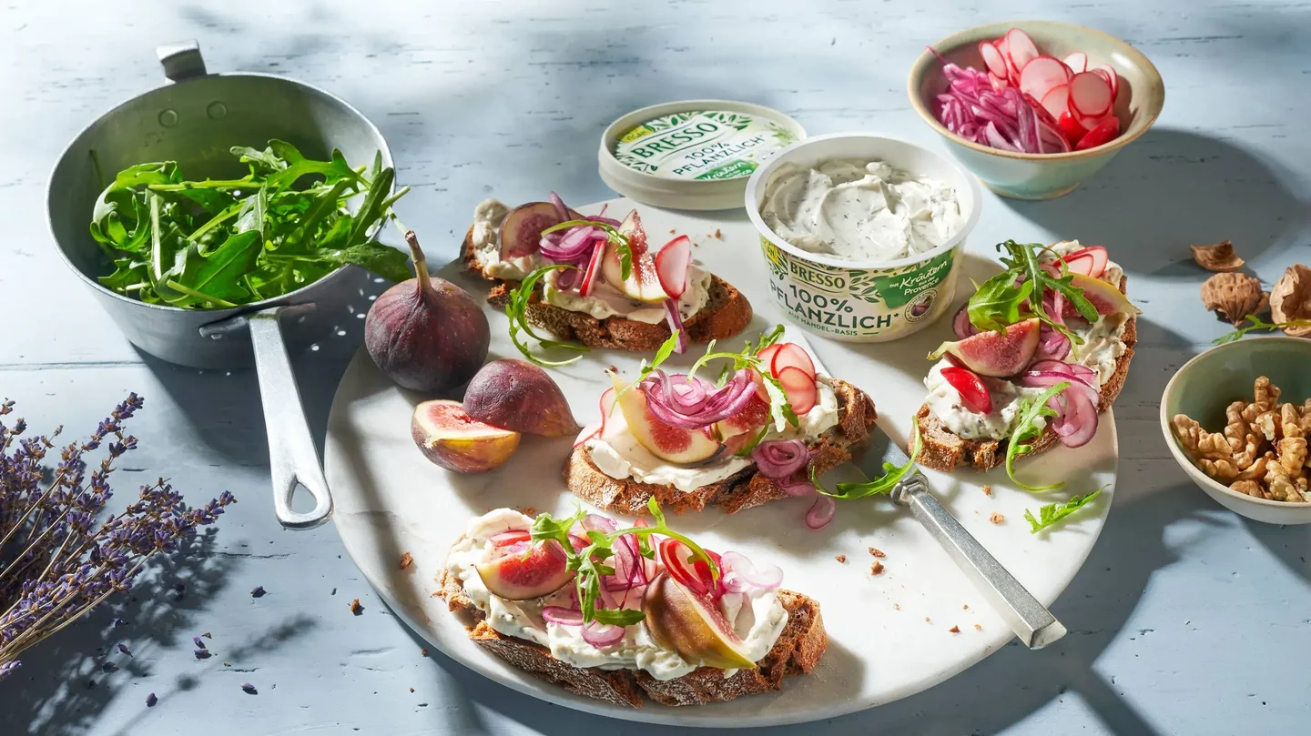 rezept-brot-mit-feigen-und-veganem-bresso