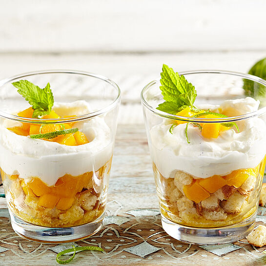 Mango Schichtdessert mit Ziegenfrischkaese