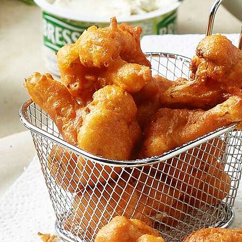 Vegetarische Chicken Wings aus Blumenkohl mit einem Bresso Kräuter-Frischkäse Dip