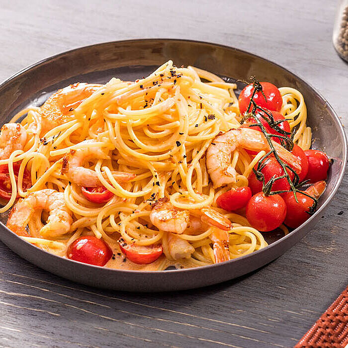 Rezept Spaghetti mit Garnelen und Paprika-Peperoni Sauce