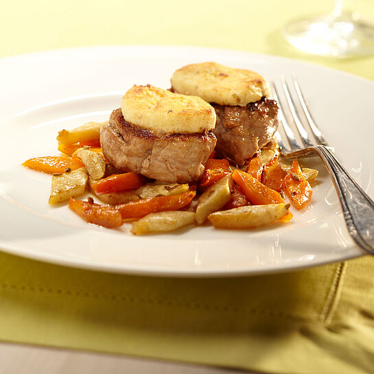 Schweinemedaillons mit feiner Kräuterkruste von Bresso - leckere Rezeptidee